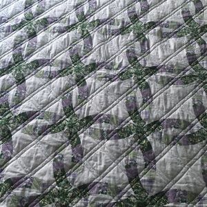 Quilt comforter plus 2 shams